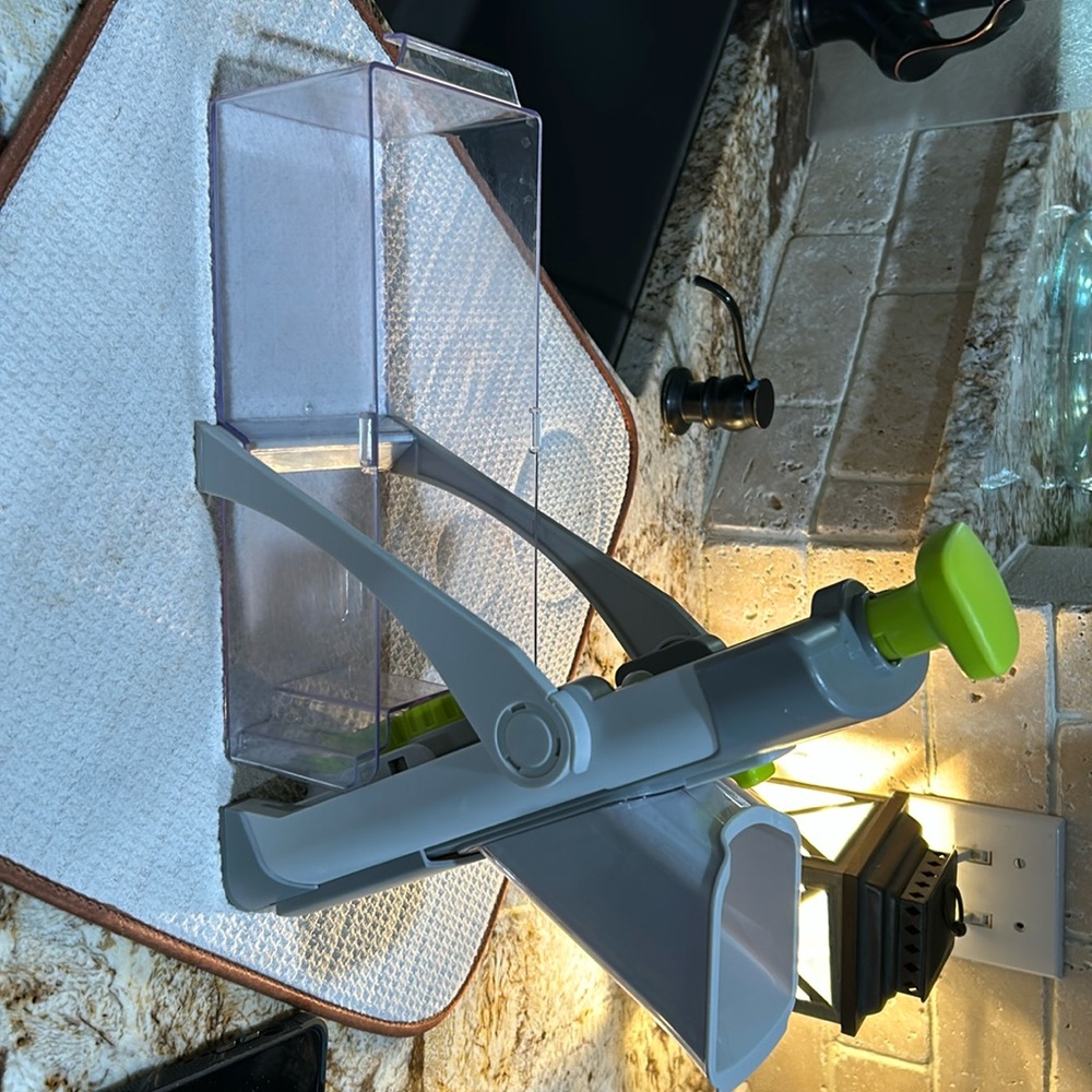 Pampered chef mandolin - used only a few times